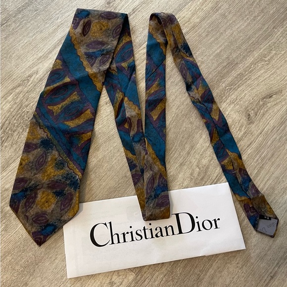 Christian Dior Vintage 100% Silk Men's Designer Tie in RARE Abstract Art Print - Picture 5 of 7